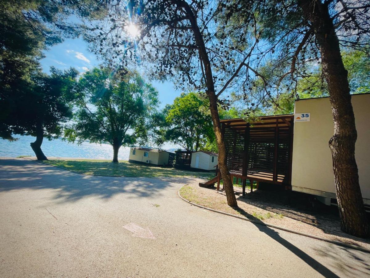 Hotel Croatia Camp Premium Vodice Esterno foto