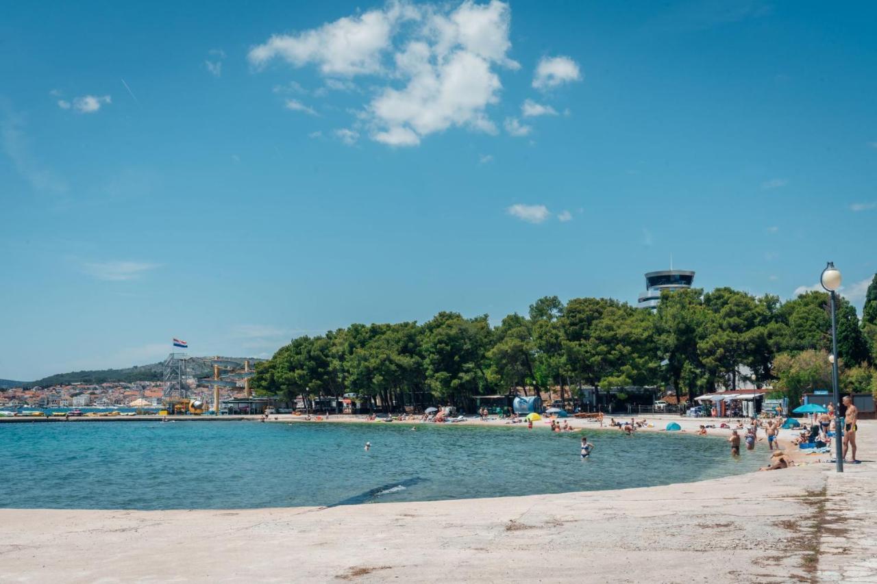 Hotel Croatia Camp Premium Vodice Esterno foto