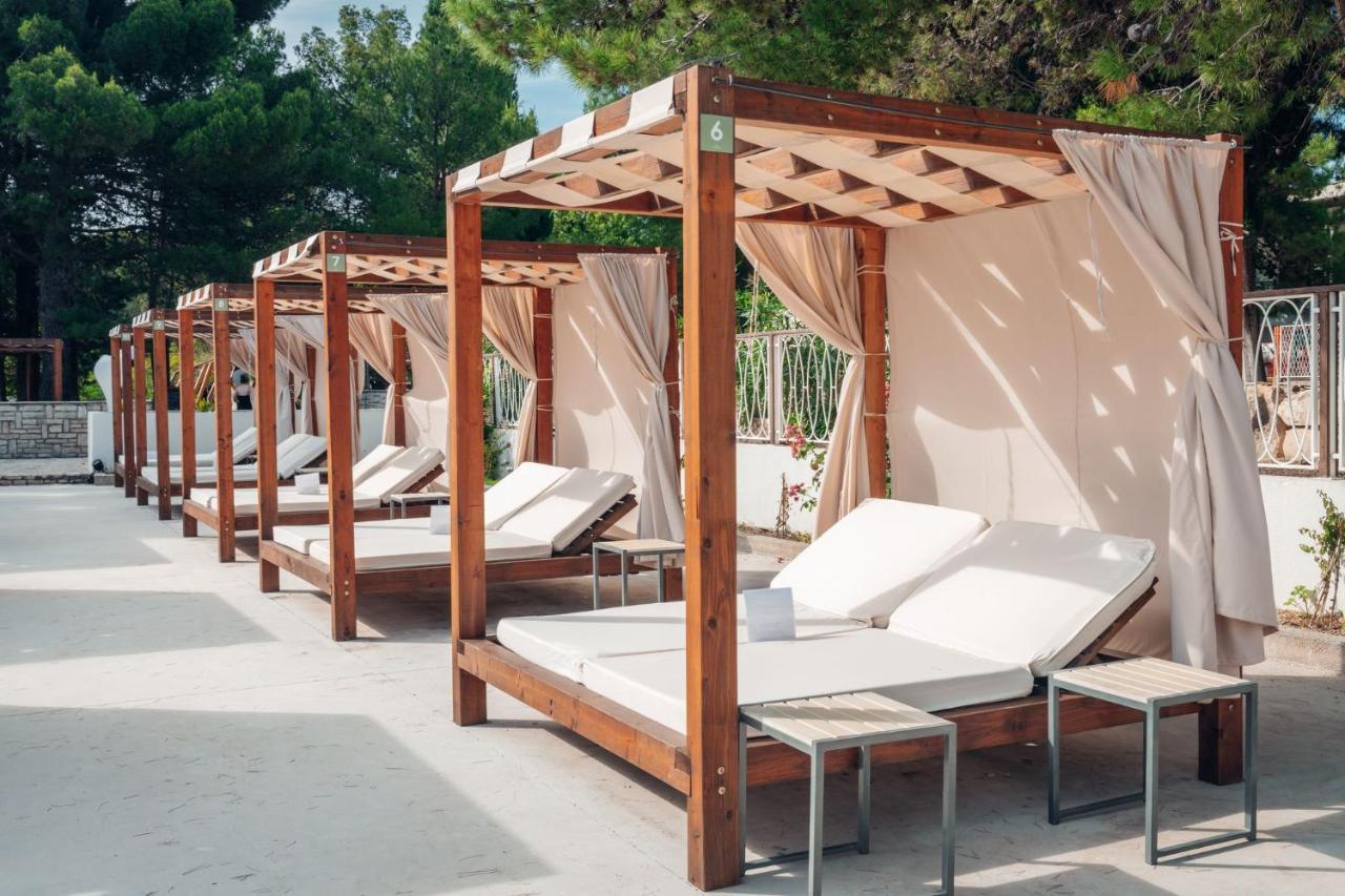 Hotel Croatia Camp Premium Vodice Esterno foto
