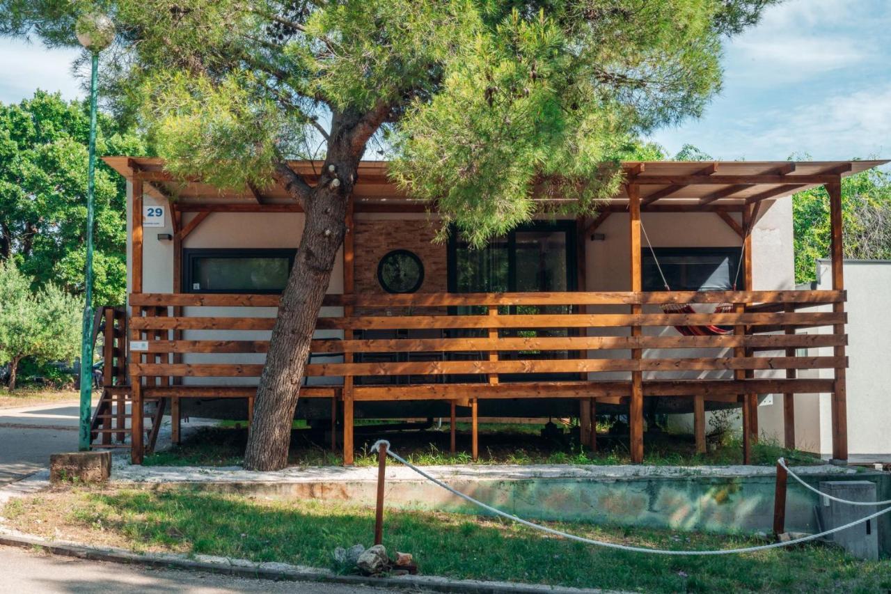 Hotel Croatia Camp Premium Vodice Esterno foto