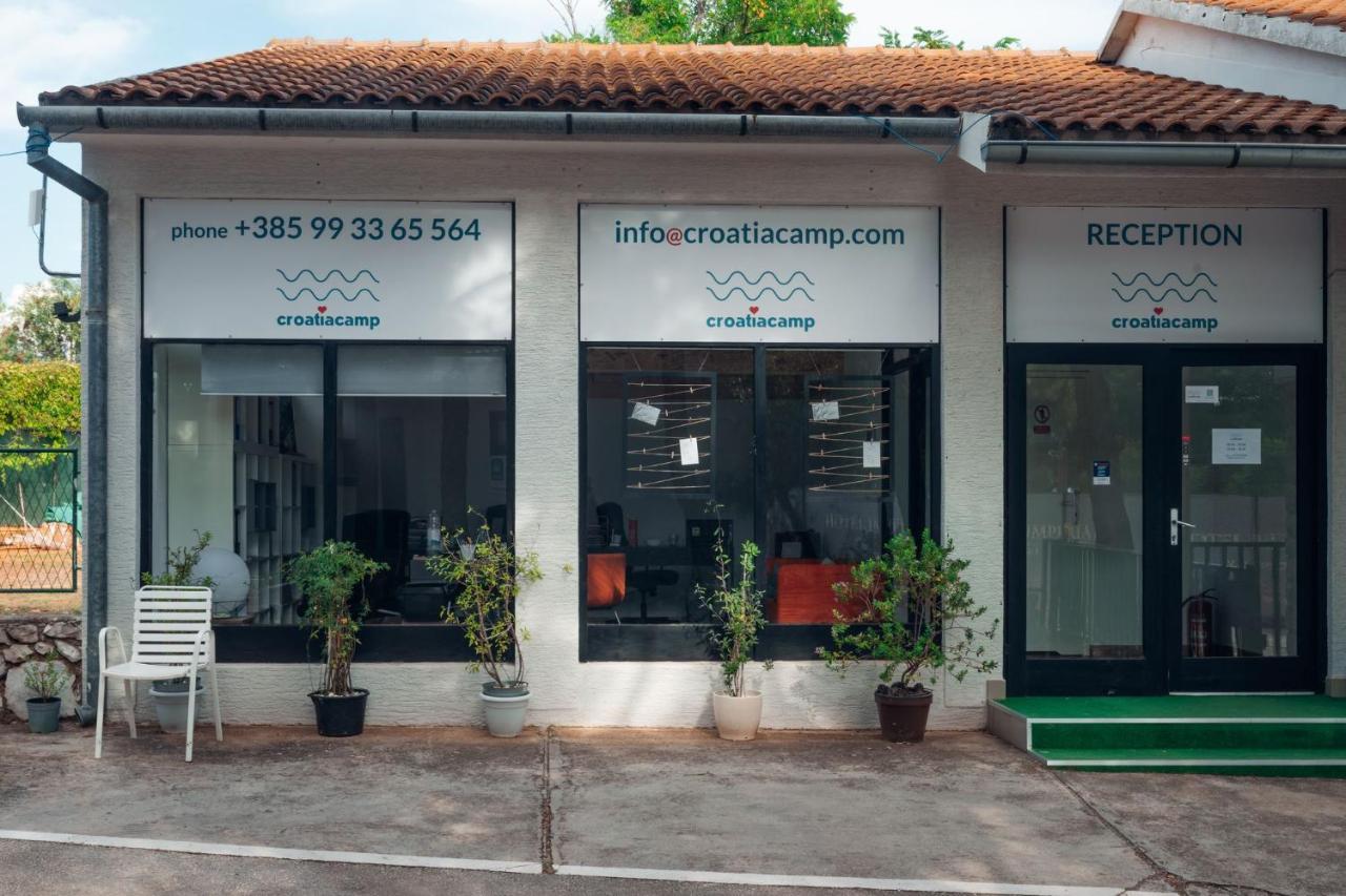 Hotel Croatia Camp Premium Vodice Esterno foto