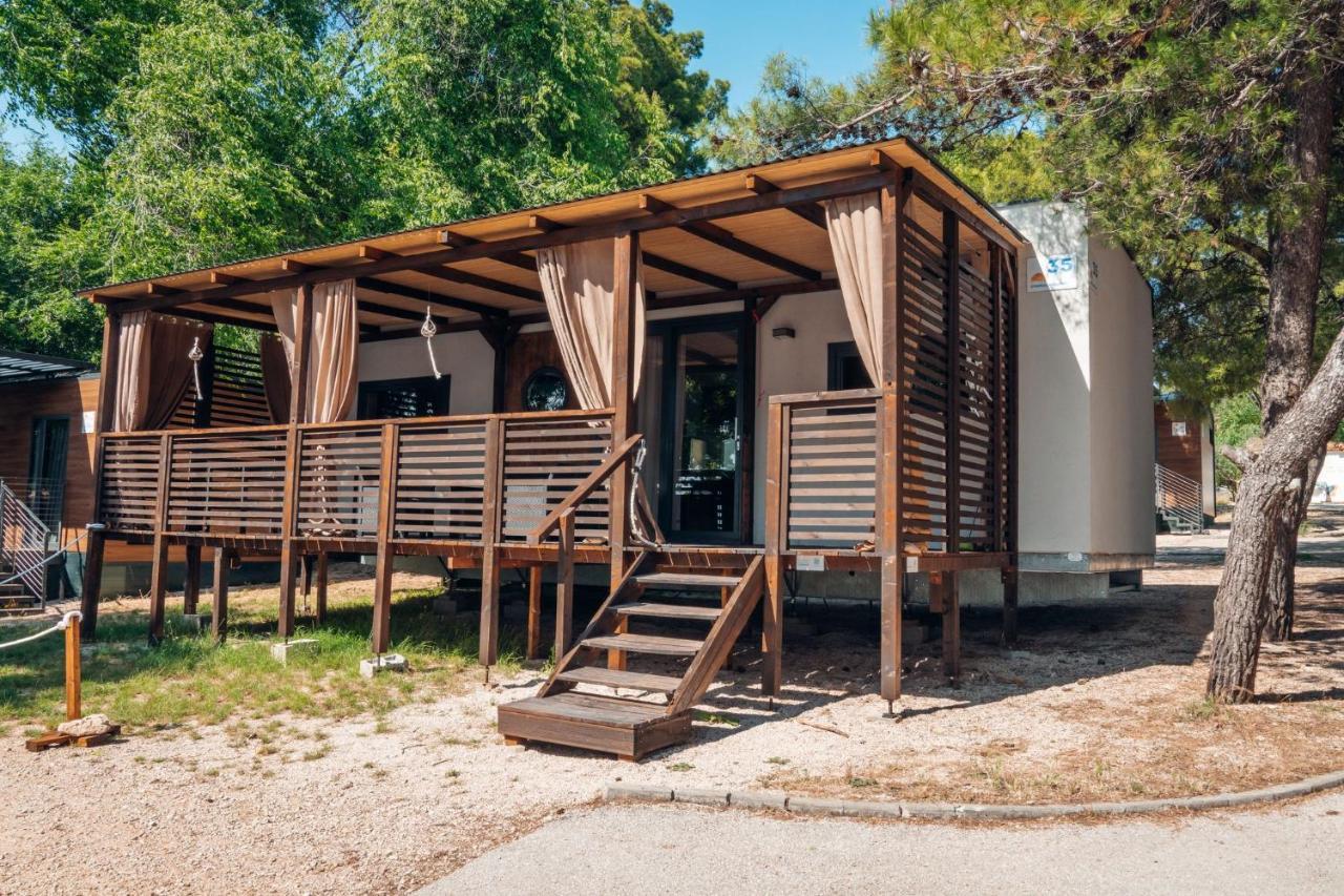 Hotel Croatia Camp Premium Vodice Esterno foto