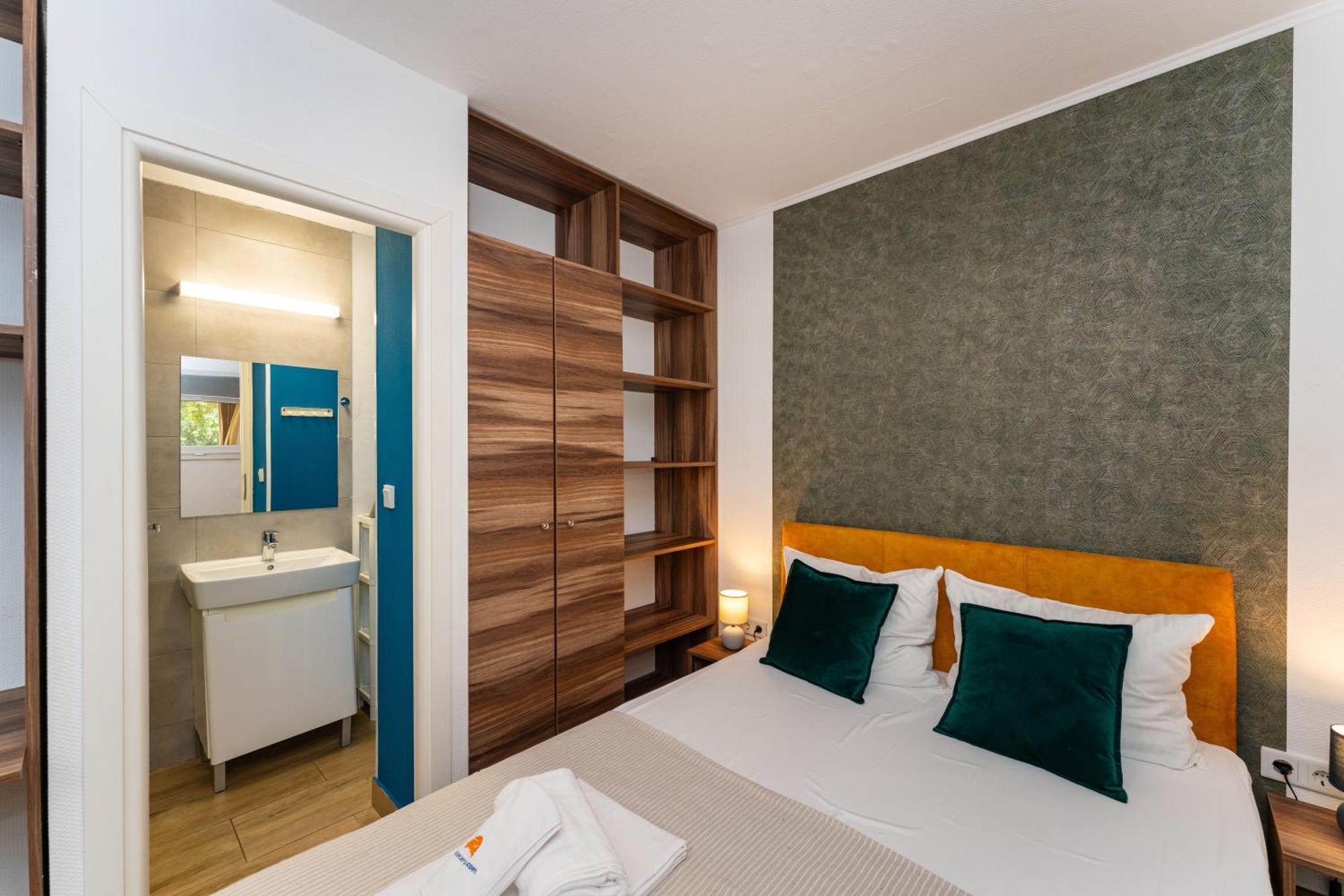 Hotel Croatia Camp Premium Vodice Esterno foto