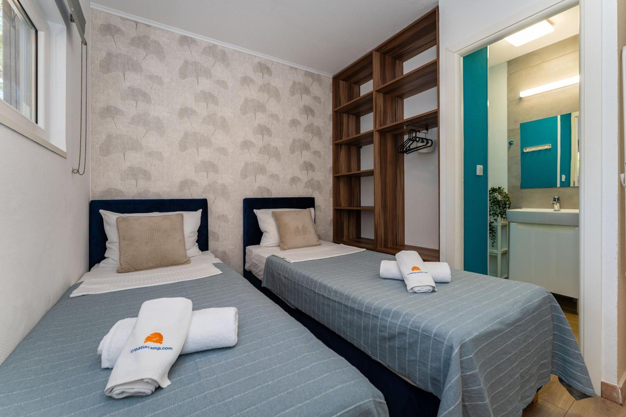 Hotel Croatia Camp Premium Vodice Esterno foto