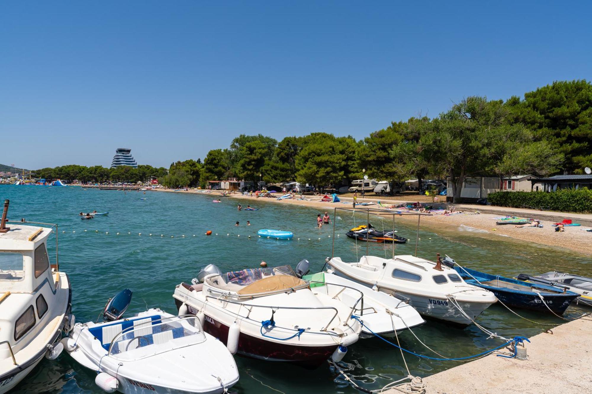 Hotel Croatia Camp Premium Vodice Esterno foto
