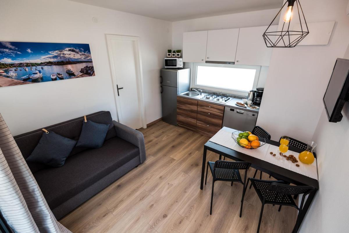 Hotel Croatia Camp Premium Vodice Esterno foto