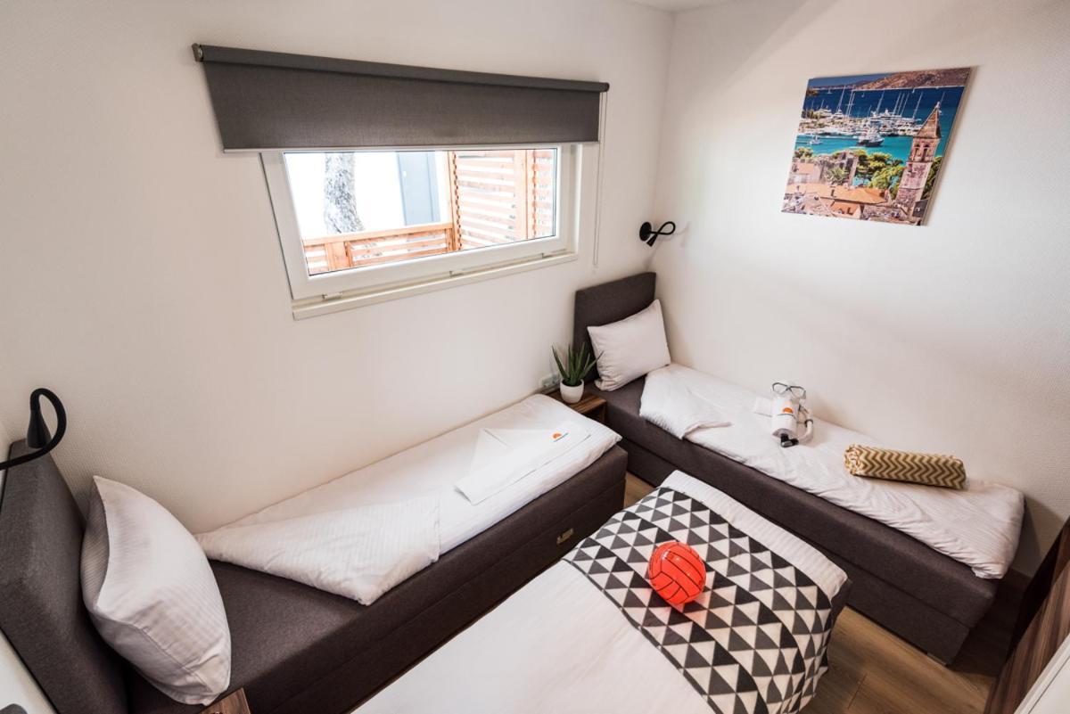 Hotel Croatia Camp Premium Vodice Esterno foto