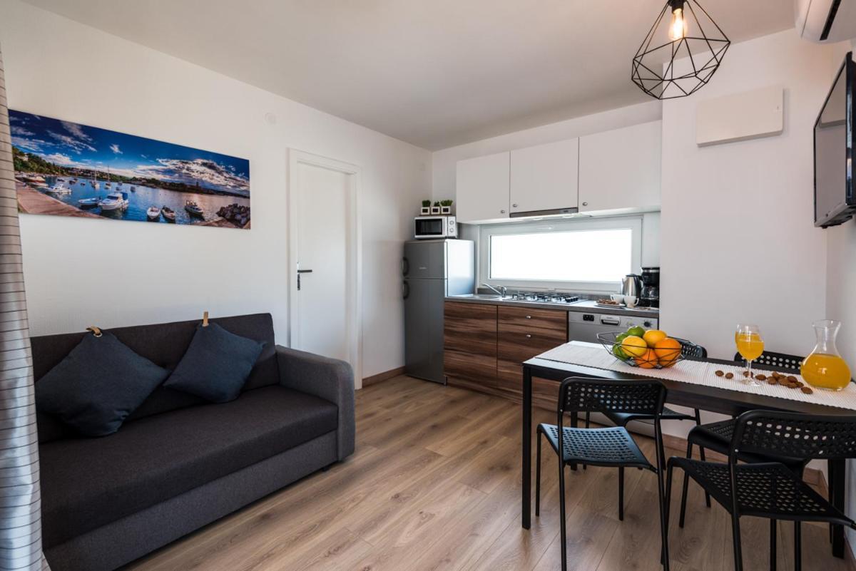 Hotel Croatia Camp Premium Vodice Esterno foto