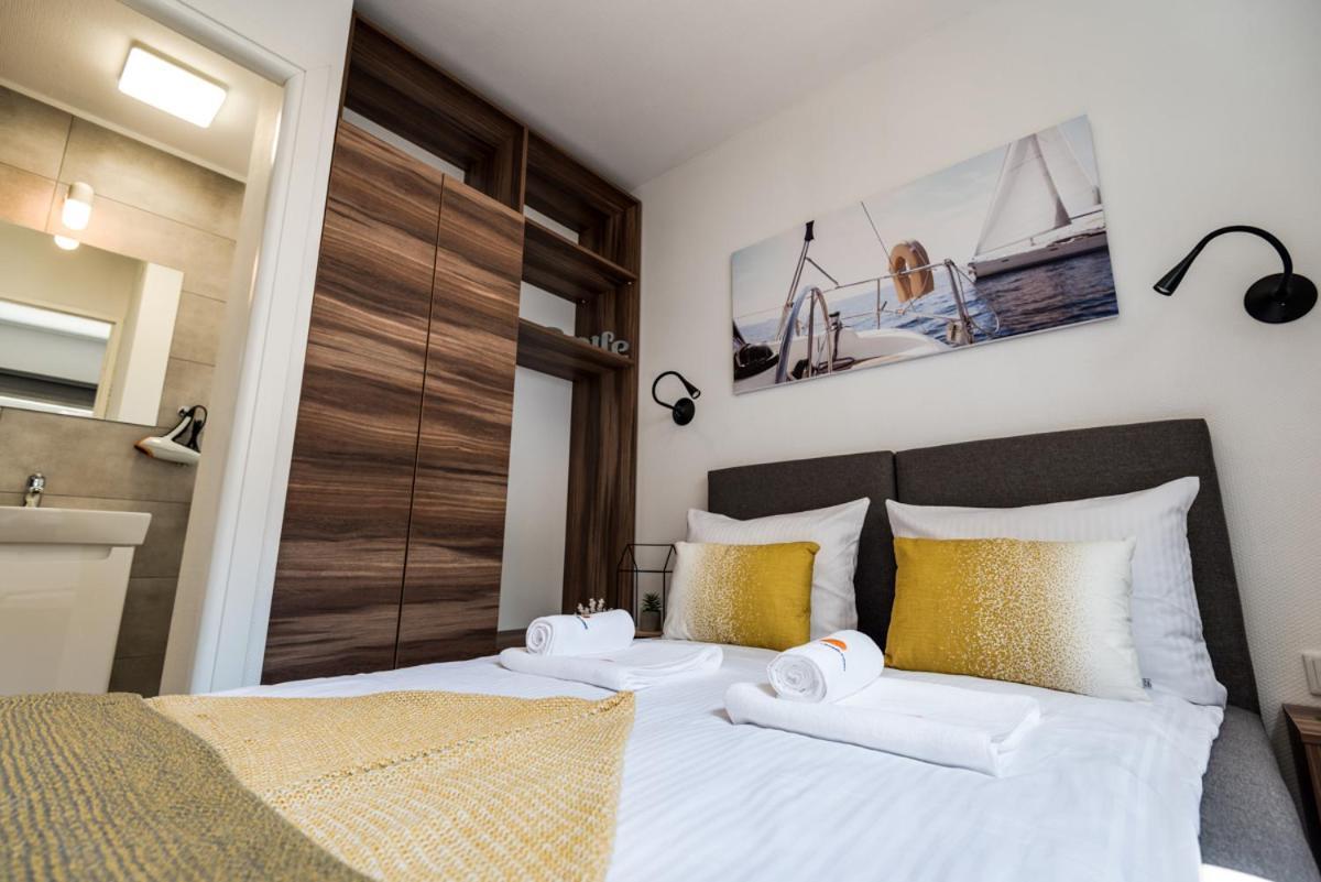 Hotel Croatia Camp Premium Vodice Esterno foto