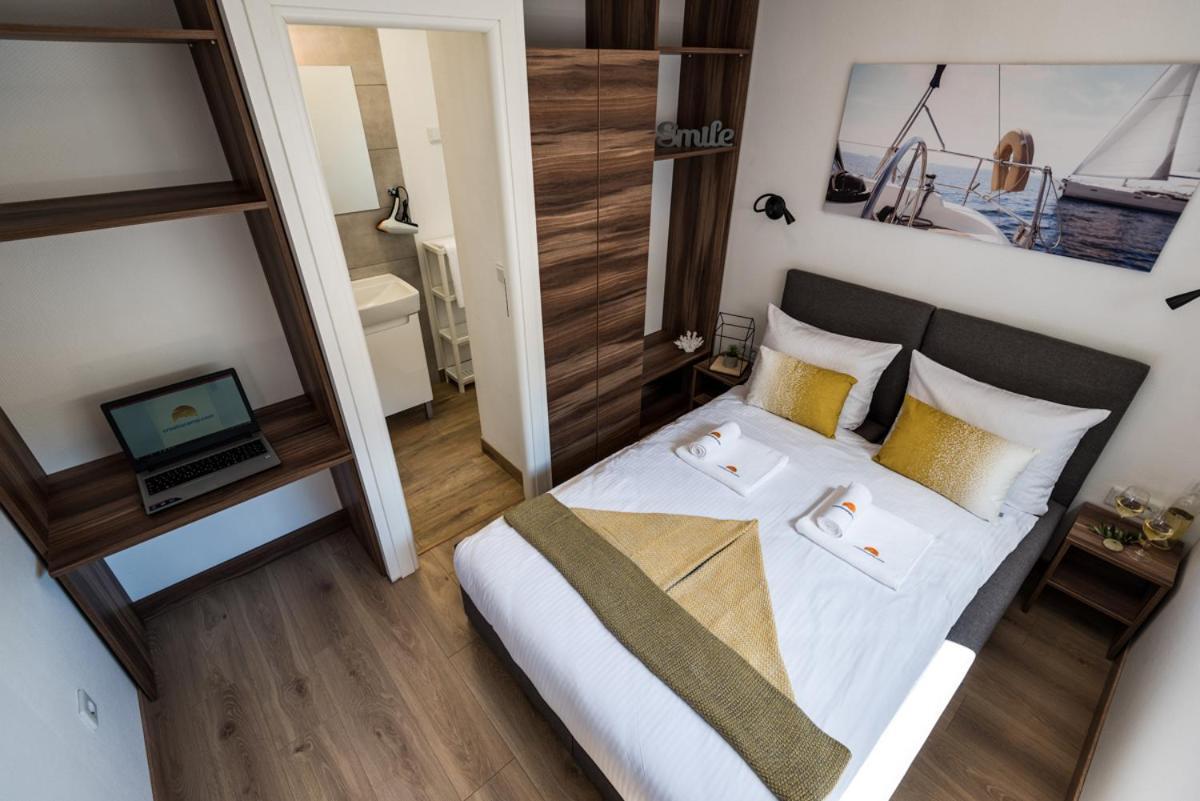 Hotel Croatia Camp Premium Vodice Esterno foto